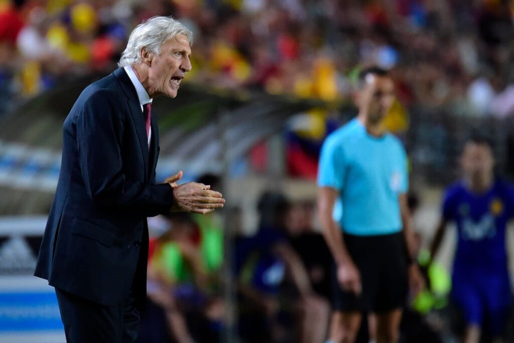 Presidente de la Federación Venezolana de Futbol arremetió contra Pekerman: “Mi mayor error” Presidente de la Federación Venezolana de Futbol arremetió contra Pekerman: “Mi mayor error”