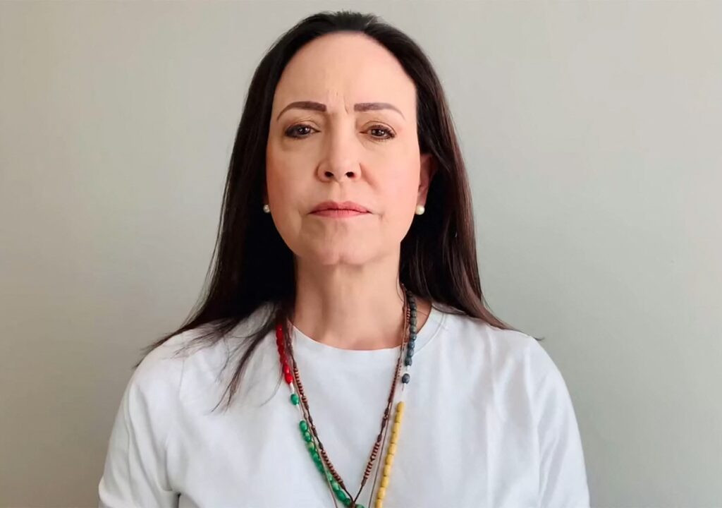 “No salgas, no los obedezcas”: Machado reitera su llamado a los venezolanos a quedarse en casa el 25 de mayo “No salgas, no los obedezcas”: Machado reitera su llamado a los venezolanos a quedarse en casa el 25 de mayo