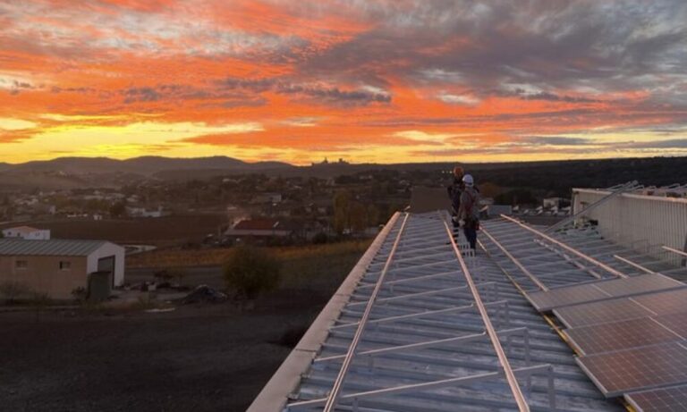 Sin ‘back up’ no hay luz: por qué las placas solares se quedaron a oscuras