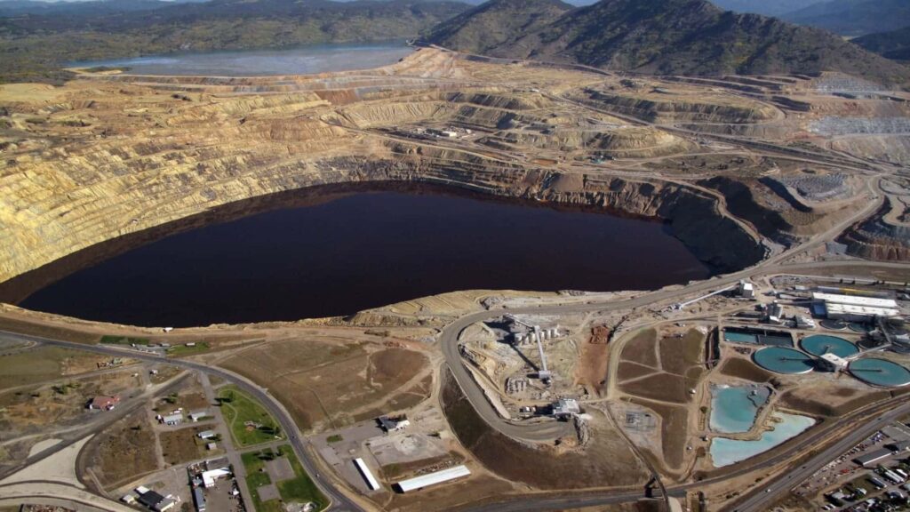 El tesoro del siglo bajo 190 000 millones de litros de agua tóxica: Descubrieron cómo extraerlo El tesoro del siglo bajo 190 000 millones de litros de agua tóxica: Descubrieron cómo extraerlo