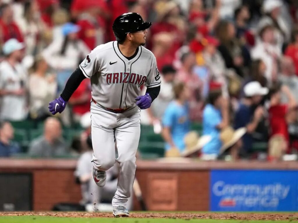 Gabriel Moreno destacó en triunfo de los Dbacks sobre los Bravos Gabriel Moreno destacó en triunfo de los Dbacks sobre los Bravos