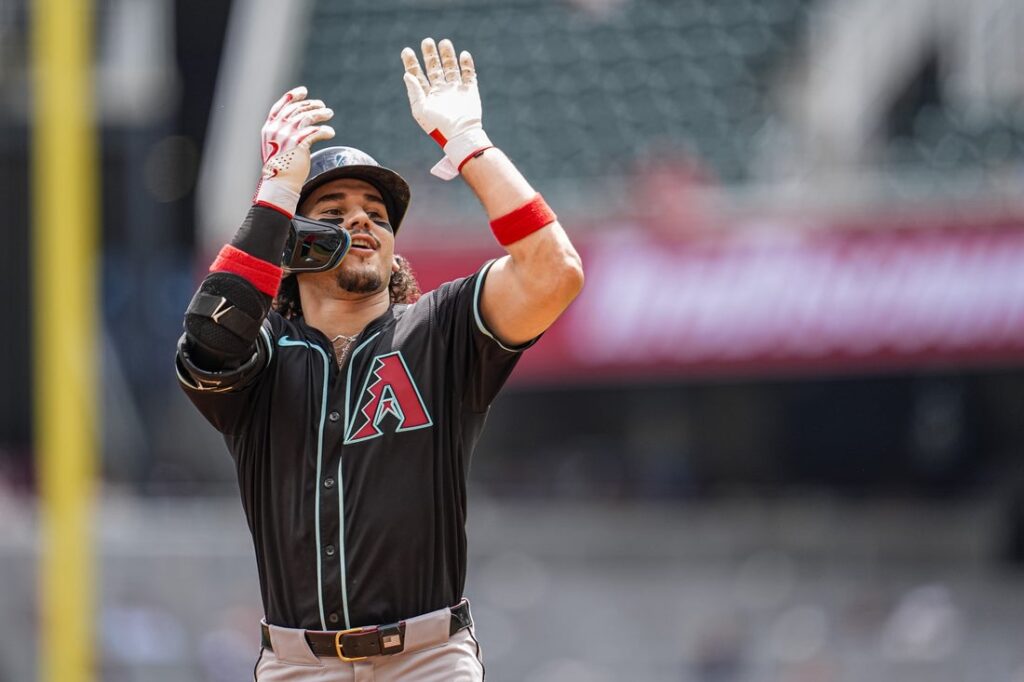 Tras una remontada histórica, los D-backs abren la serie contra los Reds en mala racha Tras una remontada histórica, los D-backs abren la serie contra los Reds en mala racha