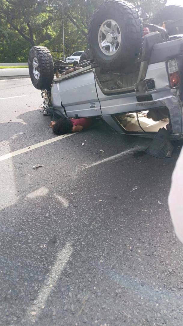 Un fallecido y seis heridos en accidente múltiple