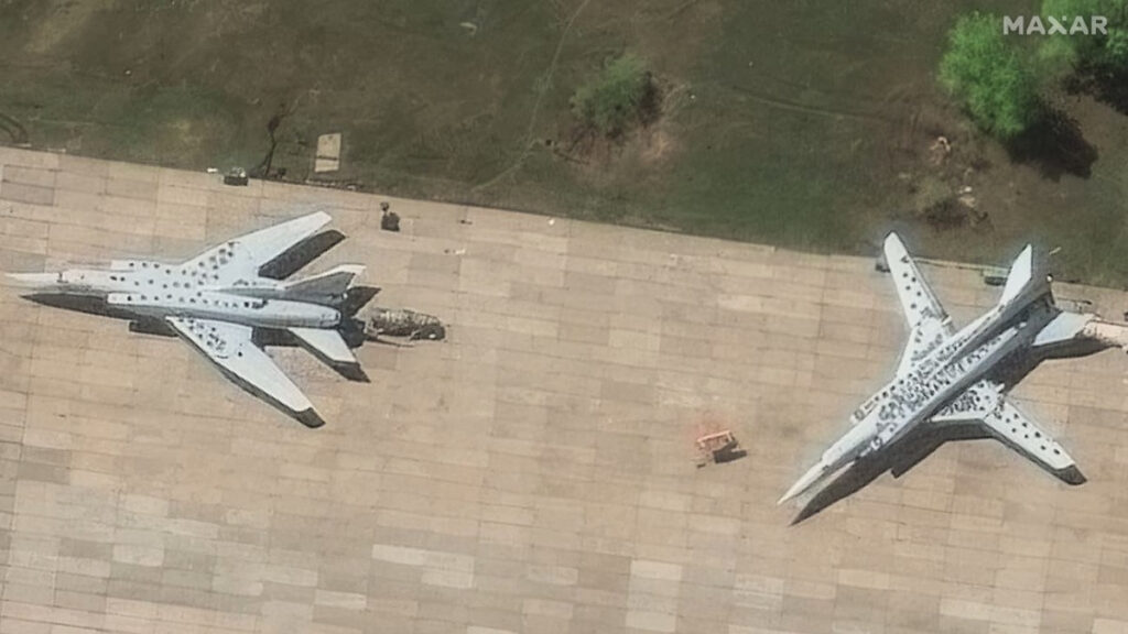 El ataque ucraniano a los aeródromos estratégicos rusos rompe el diálogo de Estambul y expone el doble rasero de EEUU El ataque ucraniano a los aeródromos estratégicos rusos rompe el diálogo de Estambul y expone el doble rasero de EEUU