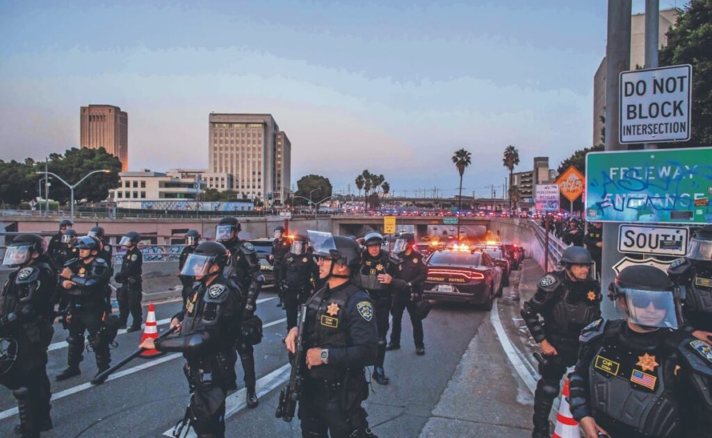 Los Ángeles está “sana y salva” desde hace dos noches, afirma Trump; dice que sin los militares “sería una escena del crimen” Los Ángeles está “sana y salva” desde hace dos noches, afirma Trump; dice que sin los militares “sería una escena del crimen”