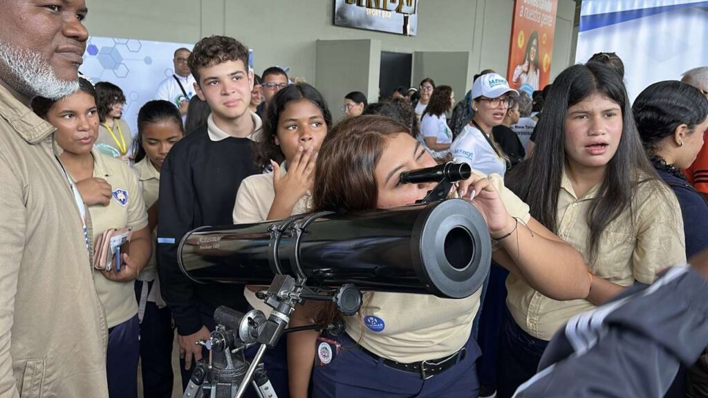 Este jueves continúa la feria de estudios para los futuros bachilleres del país Este jueves continúa la feria de estudios para los futuros bachilleres del país