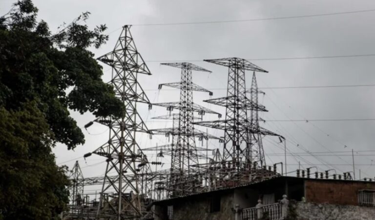 ¿Atacaron las torres de transmisión eléctrica en Carabobo?