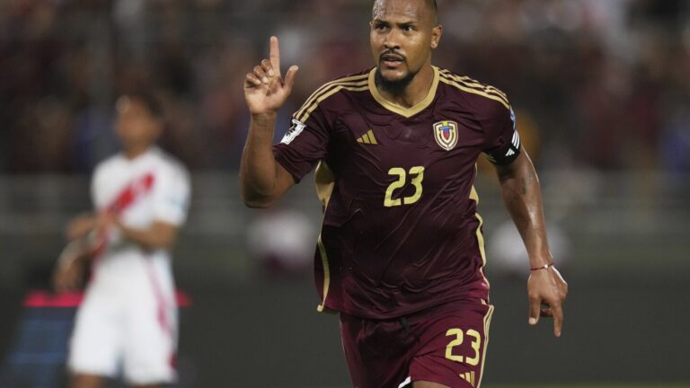 Venezuela busca ampliar ventaja ante una Bolivia al borde de perderse el Mundial